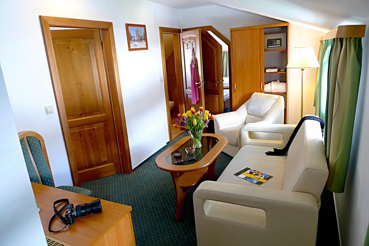 Hotel Spindlerova Bouda Špindlerŭv Mlýn Exteriör bild