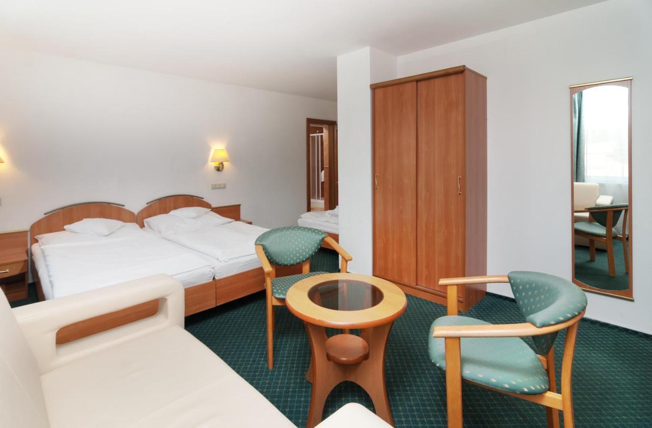 Hotel Spindlerova Bouda Špindlerŭv Mlýn Exteriör bild